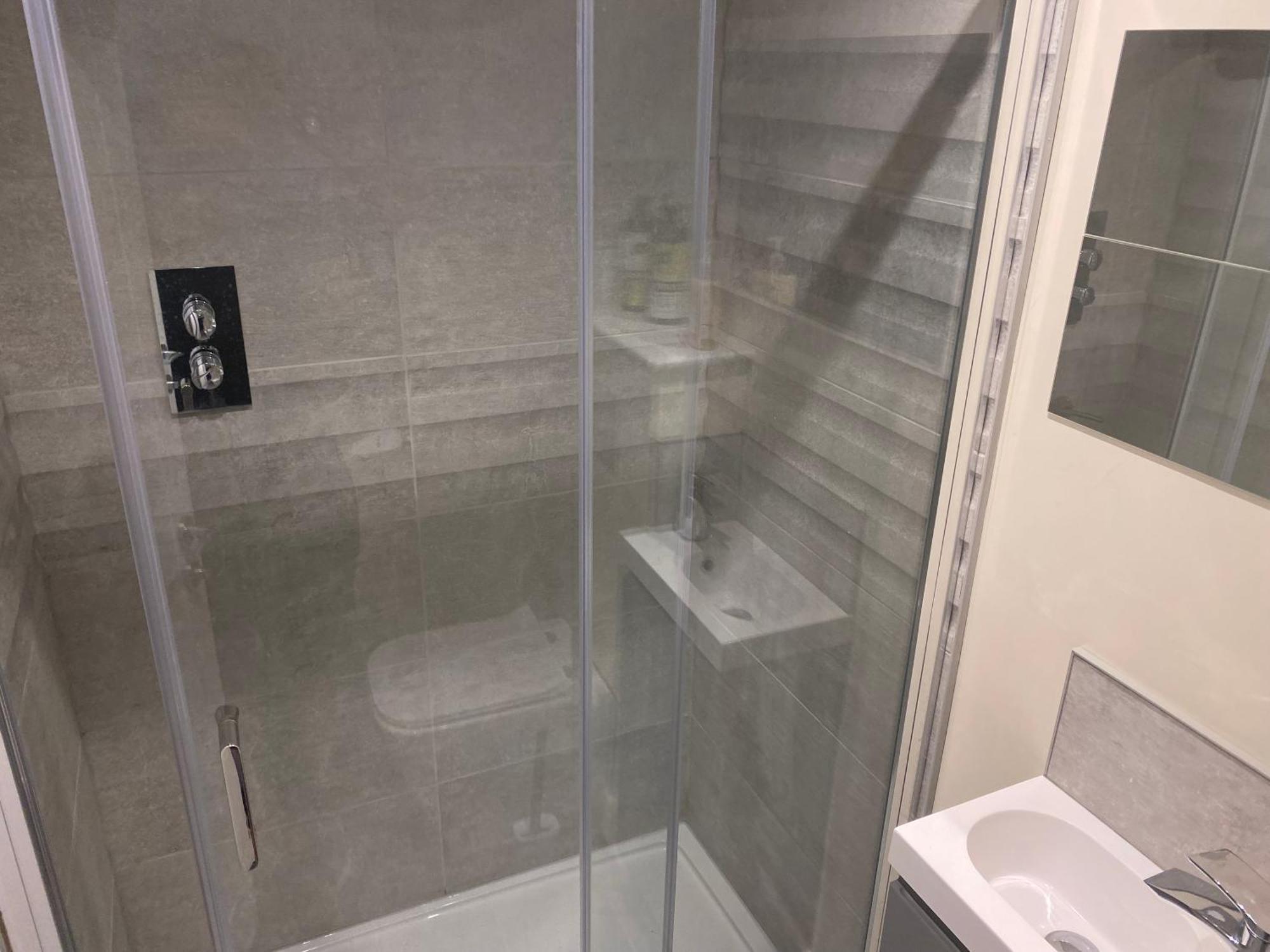 Bath Rd Villa Кейншам Екстериор снимка